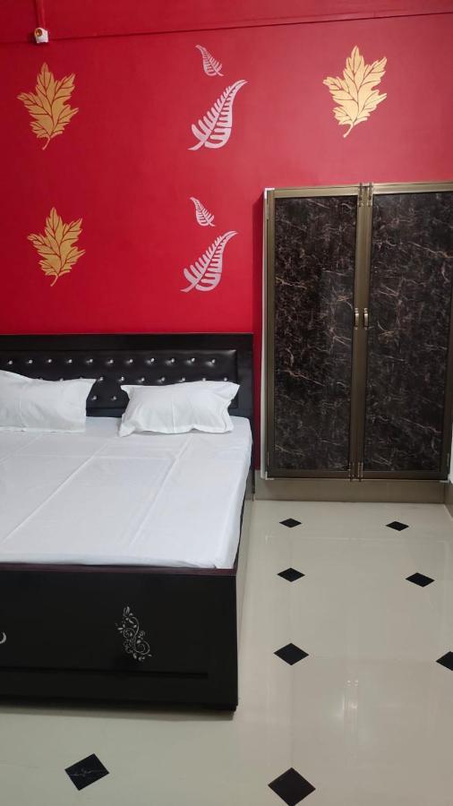 Shree Gorakhnath Guest House Ayodhya 객실 사진